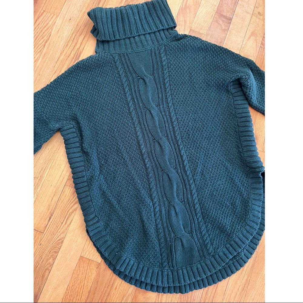 Sweater - Picture 2 of 7
